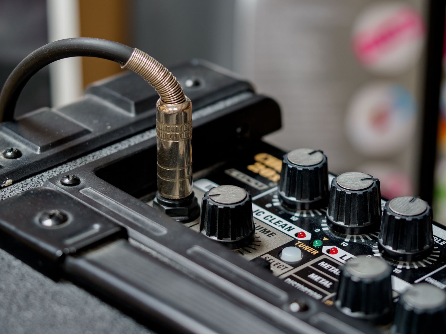 Theremin — instrumento electrónico sin contacto, el más etéreo de todos